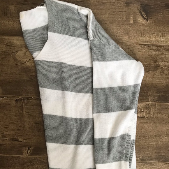 Lightweight Striped Knit Sweater - Picture 3 of 4